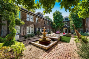 Executive Equipped Condo in Historic Neighborhood